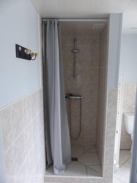 Jolie Maison Pour 4 A 6 Personnes Ellon Exterior foto